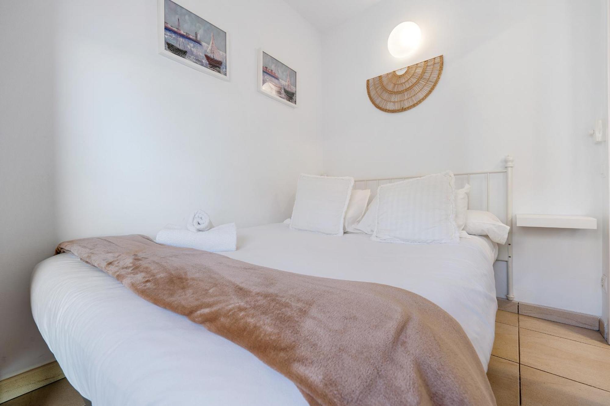 Hauzify I Apartament Llevant 圣苏珊娜 外观 照片